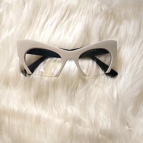 Bottomless Cateye Glasses - Picture 5 of 8